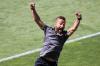 Der große Triumph: Michael Schiele beim Aufstiegsspiel der Kickers. Der große Triumph: Michael Schiele beim Aufstiegsspiel der Kickers.