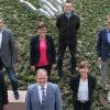 Engagieren sich für die Bewerbung des Bezirk Unterfranken als Fair-Trade-Region: die Mitglieder der Steuerungsgruppe (von links): Bezirksrat Bernhard Ruß (SPD), Bezirksrat Thomas Schiebel (SPD), Bezirksrätin Maria Hoßmann (CSU), Bezirkstagspräsident Erwin Dotzel, Bürgermeister Siegfried Scholtka (Mömlingen), Bezirksrätin Bärbel Imhof (Bündnis 90/Die Grünen), Bezirksdirektor Gernot Janke und Eine-Welt-Regionalpromotorin Katharina Lang.