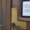 Am Kreuzberg ist die Kirche (im Bild) geschlossen, und öffentliche Gottesdienste werden nicht gefeiert. Viele andere Kirchen im Landkreis sind allerdings zur Einkehr geöffnet, in mehreren Gemeinden gibt es Wort-Gottes-Feiern.