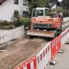 Im Aubweg in Wenkheim gehen die Bauarbeiten zur Erneuerung des Abwasserkanals und zur Erschließung der dahinterliegenden neun neuen Bauplätze nach der Winterpause zügig weiter.