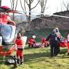 In der Burgruine Raueneck bei Ebern in den Haßbergen war am Mittwoch die Bergwacht Bischofsheim im Einsatz. Dort war eine 23-Jährige Frau sieben Meter tief abgestürzt und musste mit der Seilwinde eines Rettungshubschraubers gerettet werden.