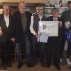 Mit der Goldenen Raute des Bayerischen Fußballverbandes wurde der SV Burgwallbach anlässlich seines 70-jährigen Bestehens ausgezeichnet. Die Ehrung wird für besondere Verdienste in den Bereichen Jugend, Ehrenamt, Breitensport, Gesundheit und Prävention verliehen. Das Bild zeigt (von links) den Vorsitzenden Marcel Mölter, Johann Giglhuber (BLSV), Rainer Lochmüller (BFV), Bruno Kleinhenz (Ehrenamtsbeauftragter des SV Burgwallbach), Klaus Eisenmann (Ehrenamtsbeauftragter des BFV für den Kreis Rhön), Abteilungsleiter Benedikt Floth und Bürgermeister Rudi Zehe.