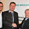 Der Bürgerblock Wiesentheid schickt Klaus Köhler (Mitte) ins Rennen um den Bürgermeister. Heinrich Wörner (rechts) und der Vorsitzende der Freien Wähler, Niklas Kapp, gratulierten zur einstimmigen Nominierung.