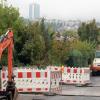Die Anwohner des Theuerbrünnleinswegs klagten über die seit Monaten andauernde Sanierung der Versorgungsleitungen in dem Wohngebiet zwischen Gartenstadt und Eselshöhe. Die Anwohner des Theuerbrünnleinswegs klagten über die seit Monaten andauernde Sanierung der Versorgungsleitungen in dem Wohngebiet zwischen Gartenstadt und Eselshöhe.