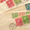 Wer Briefe verschickt, muss die Postleitzahl angeben. Viele wissen allerdings nicht, dass diese Zahlenkombination mitunter weltweit mehrmals vergeben ist.
