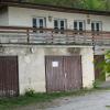 Es bröckelt an allen Ecken: Blick auf das marode Bootshaus. Mit einer Crowdfunding-Aktion will der Förderverein Hochschulsport der Universität Würzburg eine Million Euro zusammenbringen, die für den Ersatzbau des Bootshauses der Ruderer benötigt werden. Es bröckelt an allen Ecken: Blick auf das marode Bootshaus. Mit einer Crowdfunding-Aktion will der Förderverein Hochschulsport der Universität Würzburg eine Million Euro zusammenbringen, die für den Ersatzbau des Bootshauses der Ruderer benötigt werden.
