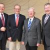 Beim Fachsymposium zum 40-jährigen Bestehen der Nephrologie am Caritas-Krankenhaus Bad Mergentheim (von links): Christoph Wanner, Jochen Selbach, Jürgen Kult und Erich Stapf.