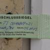 Noch ist das Wohnhaus polizeilich versiegelt. Noch ist das Wohnhaus polizeilich versiegelt.