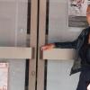 Stadtmarketing-Geschäftsführerin Susanne Keller geht gegen Leerstände in der Stadt an. Prominentestes Beispiel ist das Turmkaufhaus in der oberen Hauptstraße.