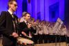 Weihnachtskonzert in der Pfarrkirche St. Josef: Marcel Weiß an der Trommel und Manuel Scheuring an der Trompete begleiten den Polizeichor beim „Little Drummer Boy“.