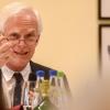 Eine Doppelbegabung: Professor Michael Sendtner ist studierter Musiker und Konzert-Gitarrist und Leiter des Instituts für Klinische Neurobiologie an der Uniklinik Würzburg.