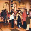 Reger Betrieb herrschte beim Weltspartag 1961 in der alten Schalterhalle der Sparkasse am Karlstadter Marktplatz. Es gab einen eigenen „Kinder-Sparschalter“.