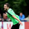 Philipp Hirschmann von der SB DJK Würzburg bejubelt seinen Treffer zum 1:0.