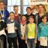 Mit acht Projekten bei Jugend forscht wurde das Johann-Philipp-von-Schönborn-Gymnasium in Münnerstadt als Schule mit besonderem Engagement ausgezeichnet. Im Bild (hintere Reihe von links) Schulleiter Joachim Schwigon, Niklas Volk (Sieger Physik), Teresa Borst, Moritz Stahl (beide 3. Plätze), Markus Scheuring, Elias Stahl, Jan Matejsek (Sieger Biologie) und Betreuungslehrerin Petra Bieber. Vordere Reihe von links: Frederik Dürr, Linus Ziegler (beide zweiter Preis), Pauline Schnidtmann, Antonia Wolf und Thorben Ossig (alle drei Sonderpreis).FOTO: Johann-Philipp-von-Schönborn-Gymnasium