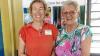Traudl Lommel (rechts) übergibt die Geldspende aus Grettstadt an Dr. Helen Roberts vom Kwale Augenzentrum Mombasa.