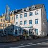 Umfassend renoviert wird das Brauhaus am Markt.