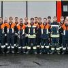 Der Pilotlehrgang Modulare Truppausbildung (MTA) ist geschafft. Teilgenommen haben Wehrleute aus den Altlandkreisen Königshofen, Mellrichstadt und Bad Neustadt. Mit auf dem Bild die Ausbilder in den einzelnen Wehren, sowie die Kreisbrandmeister, Kommandanten und Kreisbrandinspektor Michael Weber (Vierter von links), der die Urkunden überreichte und von einem gelungenen Pilotlehrgang sprach.