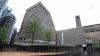Das Switch House – der vor wenigen Wochen eröffnete Anbau der Tate Modern in London vergrößert die Fläche des Museums um 60 Prozent.