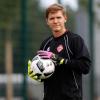 Er freut sich auf sein erstes Pflichtspiel im Kickers-Trikot: Torhüter Jörg Siebenhandl soll gegen Eintracht Braunschweig auflaufen.