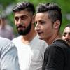 Dem Krieg entflohen, Würzburg als sicherer Ort: Geflüchtete im Gespräch – hier beim Willkommensfest im ehemaligen Kreiswehrersatzamt.