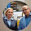Eine runde Sache: Verena Müller-Drilling und ihr Vater Werner Müller sehen gute Perspektiven für ihr Frammersbacher Familienunternehmen, das mit rund 100 Mitarbeitern auf Feinblechtechnik aller Art spezialisiert ist. Im Bild halten die beiden ein Werkstück aus Edelstahl, aus dem ein Laserstrahl ein kreisrundes Loch geschnitten hat.