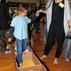 Alle Sinne tragen zu einem gesunden Leben bei. Der Kindergarten Oberschleichach hatte unter anderem einen Barfuß-Parcours aufgebaut und lud zu gesunden Milchshakes ein.