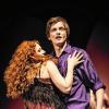 Evergreens im Meininger Theater:  Choreografin Julia Grunwald hat Songs und Sänger pfiffig und voller Fantasie in Szene gesetzt. Im Bild Kristin Schulze und Sven Zinkan.
