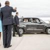 Göttliches Statement: US-Präsident Barack Obama und seine Frau Michelle winken dem Papst bei seinem Abschied in Washington.Pete Souza, dpa