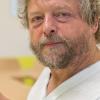 Blatt auf der Hand: Durak heißt das russische Kartenspiel, das Johannes Diegruber im Jugendzentrum Heuchelhof gerne spielt. PATTY VARASANO