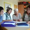 Teambesprechung: Silke Brenner, Christel Hepp, Renate Studtrucker und Gisela Schmidt (von links) tauschen sich aus.