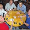 Treue Zocker: Robert Finster, Josef Wenisch, Oskar Münzer sowie Timo und Eugen Reifenscheid haben seit 25 Jahren einen festen Schafkopf-Stammtisch in Mainbernheim.