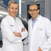 Zähne, Prothesen und Implantate sind ihr Metier: Prof. Alexander C. Kübler und Prof. Gabriel Krastl sowie Prof. Ernst-Jürgen Richter (nicht im Bild) beantworten Fragen rund ums Thema Zähne.Foto: Just/Uniklinik Würzburg