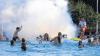 (rt)   Einen ereignisreichen Ferienpass-Abend bescherte die Wasserwacht Volkacher Ferienpass-Kindern bei der Wasserdisco. Nahezu 100 Kinder besuchten mit ihren Eltern das Freibad und vergnügten sich bei fetzigem Sound und Discobeleuchtung, alkoholfreien Cocktails und Softdrinks. Ani-miert vom „großen Zuspruch“ soll es auch kommendes Jahr eine Disco geben, teilt die Wasserwacht mit. Die Jugendleiter Andreas Ebert und Fiona Kaiser hatten die Veranstaltung zusammen mit einem Helferteam organisiert. Am Tag darauf betreute die Wasserwacht Volkach 15 Ferienkinder aus Oberschwarzach beim Bootfahren. Mit allen drei Rettungsbooten der Ortsgruppe waren die Kinder unterwegs. Nach der einstündigen Bootstour wurde am Wachplatz gegrillt. Nach einigen Spielen wurden die Kinder per Motorboot zum Mainparkplatz gebracht, wo die Eltern bereits warteten. In den Sommerferien engagiert sich die Wasserwacht Volkach noch beim Ferienpass am 13. September, wenn es ins Erlebnisbad „Palm Beach“ nach Stein bei Nürnberg geht.