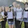 Gute Früchte trägt die Nachwuchsarbeit der Partensteiner Musikanten. Mit Bravour (von links, hinten) legten Johanna Born (D1 AHsaxophon), Lena Seelmann (D1, Querflöte), Veronika Rüttiger (D2 Klarinette); (vorne), Paula Wagner (D1, Querflöte) und Sarah Schulz (D1, Querflöte) ihre Prüfungen ab.