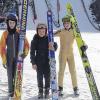Rhöner Adler: Franz Eisenmann (Mitte) feierte beim Bayerncup im Skispringen seinen ersten Sieg – und das mit großem Vorsprung. Links Laura Kemmerzell, rechts Roman Groß.