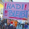 Appell in München: Das Schild bezieht sich auf den Fall des 22-jährigen Hadi Arefi.