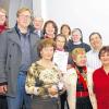Georg-Sittig-Medaillen-Träger: der Caritasladen. (Von links) Christiane Weinkötz, Fachliche Leitung Sozialarbeit, Stefan Weber, Geschäftsführer, Stadtrat Hans-Werner Löw, die ehrenamtlichen Mitarbeiterinnen Eleonore Baron, Helga Ländner (sie ist auch Schirmherrin des Ladens), Sigrid Stecher, Ulrike Barth, Schwester Theotraut Hack, Irmgard Söldner, der ehrenamtliche Mitarbeiter Jürgen Haak und hauptamtliche Koordinatorin des Caritasladens, Rita Markvart.