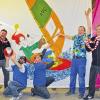 Lustiger Kommandowechsel für die Beachparty (von links): Ralf Knab, Steffen Köpplinger, Jürgen Heudorf, Veit Heer und Wolfgang Hügel haben die Ruder übernommen.