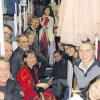 Freuen sich aufs Foyerkonzert: 20 Spezialisten aus den Reihen der Meininger Hofkapelle und des Puppentheaters wollen unerschrockenen Musikfreunden einen ungewöhnlichen Konzertspaß bereiten.