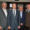 Unterstützung für die Bürgermeisterwahl sagten Steffen Vogel (Mdl, links), CSU-Ortsvorsitzender Jürgen Martin und Landrat Thomas Habermann (rechts) dem Kandidaten für das Bürgermeisteramt, Thomas Helbling, zu.
