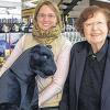 (ame)  Bereits im 39. Jahr startet zur Vorweihnachtszeit die Tombola im Autohaus Renault Müller in der Münzstraße. Bei Margot Müller (rechts) gibt es wieder zahlreiche Preise zu gewinnen. Für jedes Los ist ein Gewinn reserviert. Die Lose zum Preis von 1,50 Euro sind vom 25. bis zum 30. November im Autohaus zu erwerben, geöffnet ist Montag bis Freitag von 9 bis 17 Uhr und am Samstag 9 bis 14 Uhr. Der Erlös geht an die Main-Post-Aktion Patenkind.