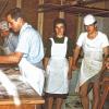 Bild aus alten Zeiten: Der Familienbetrieb Ende der 60er Jahre. Von links: Oskar Schumm, dahinter Rita Schumm, Imelda Jörg, Josef Jörg, Erhard Schumm.