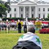 Demonstration: Anhänger des syrischen Präsidenten Assad vor dem Weißen Haus in Washington. US-Präsident Obama wirbt weiter für einen Militärschlag.