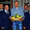 25 Jahre im Feuerwehrverein: Für seine Treue wurde Achim Hennemann (Mitte) ausgezeichnet. Dazu gratulierten (von links) Bürgermeister Robert Müller, der stellvertretende Vorsitzende Steffen Sauer, der Vorsitzende Oliver Hofmann, zweiter Kommandant Michael Schnupp, Kommandant Bertram Feulner und Kreisbrandmeister Konrad Kümmeth.