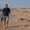 So wird man Winfried Miller künftig vielleicht öfter sehen. Beim erholsamen Urlaub am Strand.