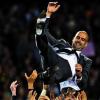 Spektakulärer Coup des FC Bayern München: Der umworbene Star-Trainer Josep Guardiola wird im Sommer beim deutschen Fußball-Rekordmeister Nachfolger von Jupp Heynckes. Der 41-jährige Katalane hat bereits einen Drei-Jahres-Vertrag bis Juni 2016 unterschrieben. Bis Mitte 2012 hatteGuardiola den FC Barcelona betreut und ihn zu Europas bester Mannschaft gemacht.