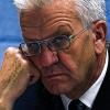 Nachdenklich: Der baden-württembergische Ministerpräsident Winfried Kretschmann während der Pressekonferenz in Stuttgart.