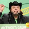 Der Delegierte Bruno Kramm aus Kulmbach spricht am Sonntag (27.11.2011) während der Bundesdelegiertenkonferenz von Bündnis 90/Die Grünen in Kiel. Drei Tage lang trafen sich die Parteimitglieder zum Parteitag. Foto: Carsten Rehder dpa/lno  +++(c) dpa - Bildfunk+++