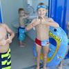 Wie kommt die neue Kindertoilette im Terrassenfreibad bei den jungen Badegästen an? Na klar: „Daumen hoch!“