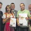 Schützenvereine werben für sich: Gauschützenmeister Uli Schmitt (von links), Gaudamenleiterin Heidi Schmitt und die Vereinsvertreter aus Alsleben (Jürgen Albert), Bischofsheim (Thomas Enders) sowie Wülfershausen (Karl-Michael Siebenlist) rührten im Rahmen einer Pressekonferenz die Werbetrommel für das bevorstehende „Wochenende der Schützenvereine“.
